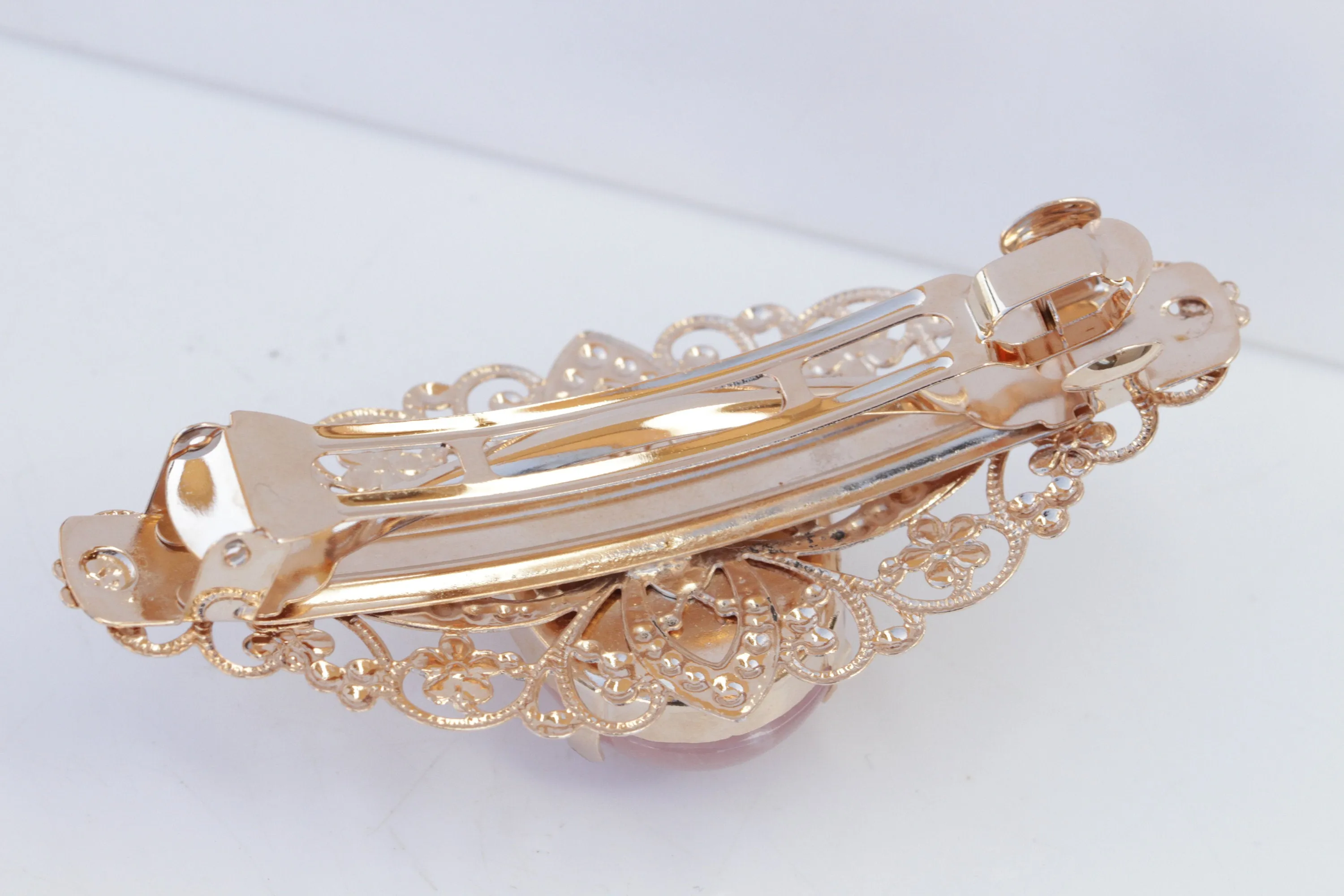 CAMEO HAIR BARRETTE