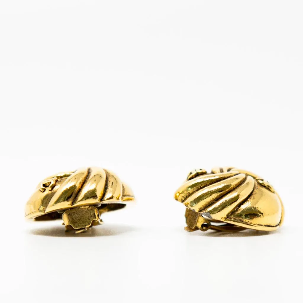 Chanel Gold Vintage Clip On Earrings