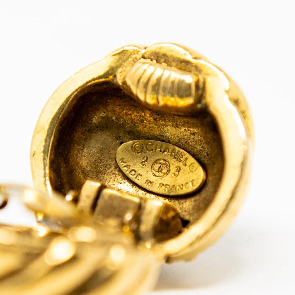 Chanel Gold Vintage Clip On Earrings