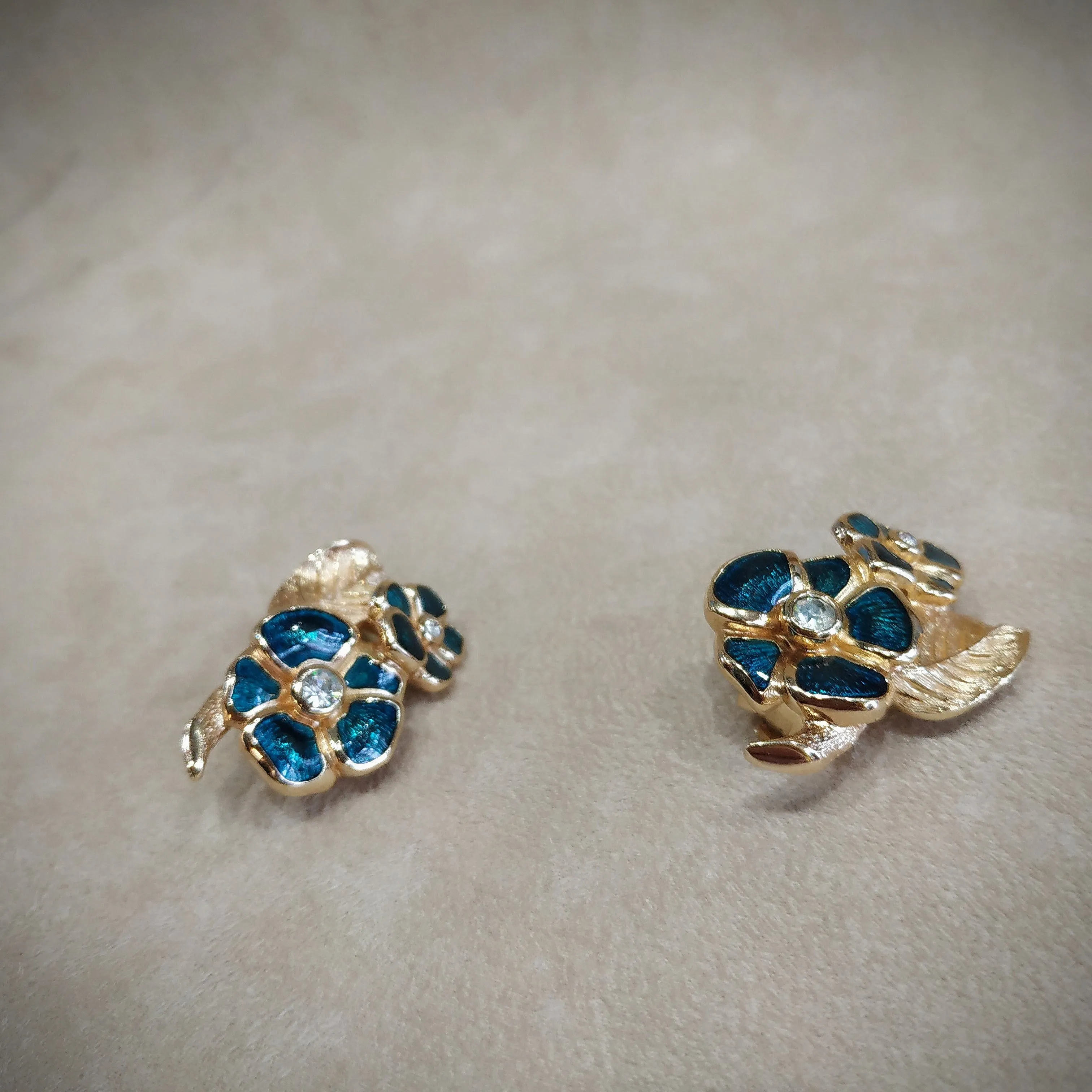 Christian Dior vintage Blue Flower earrings