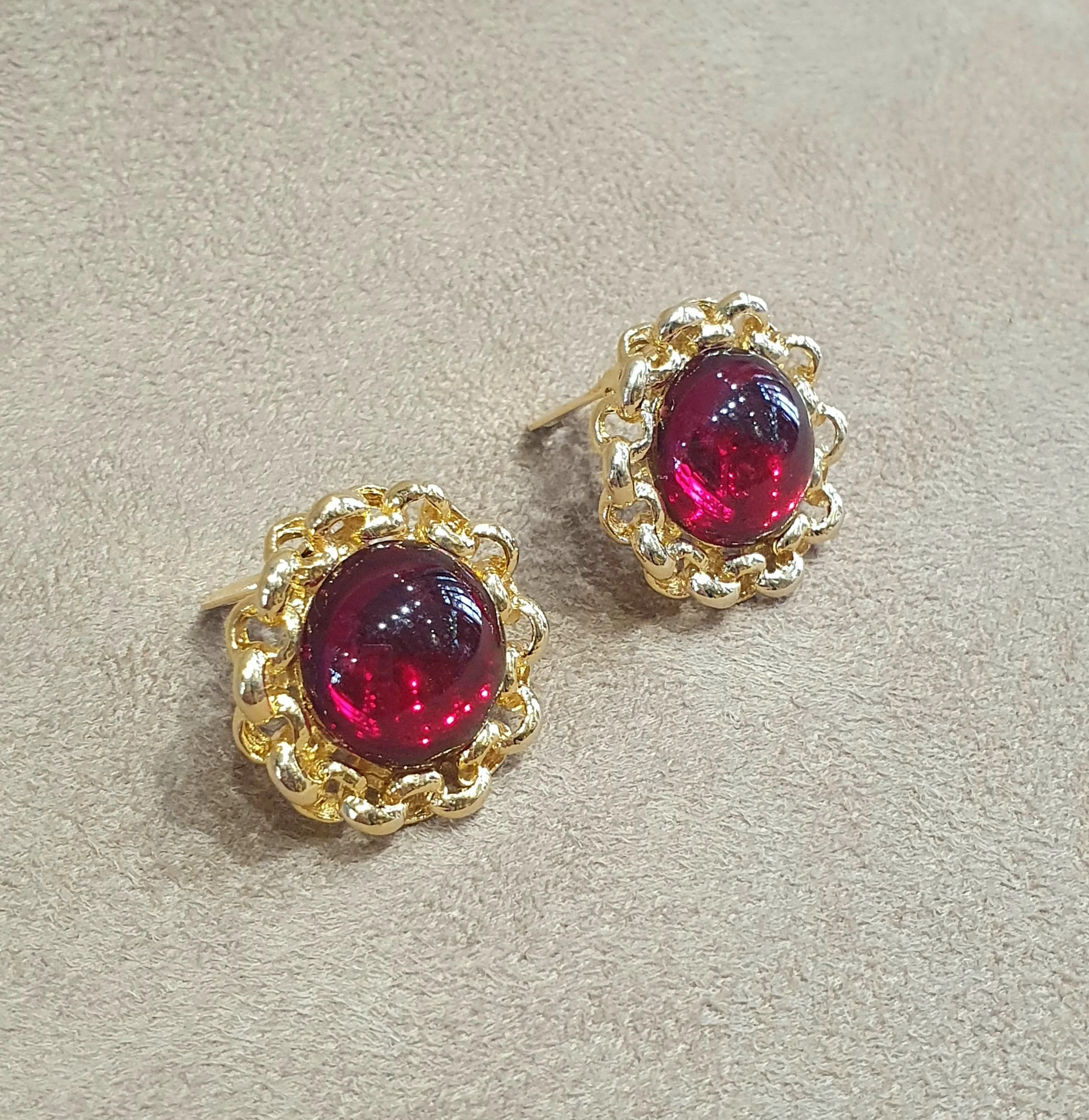 Red Glass Cabochon rope trim Clip on Vintage Earrings