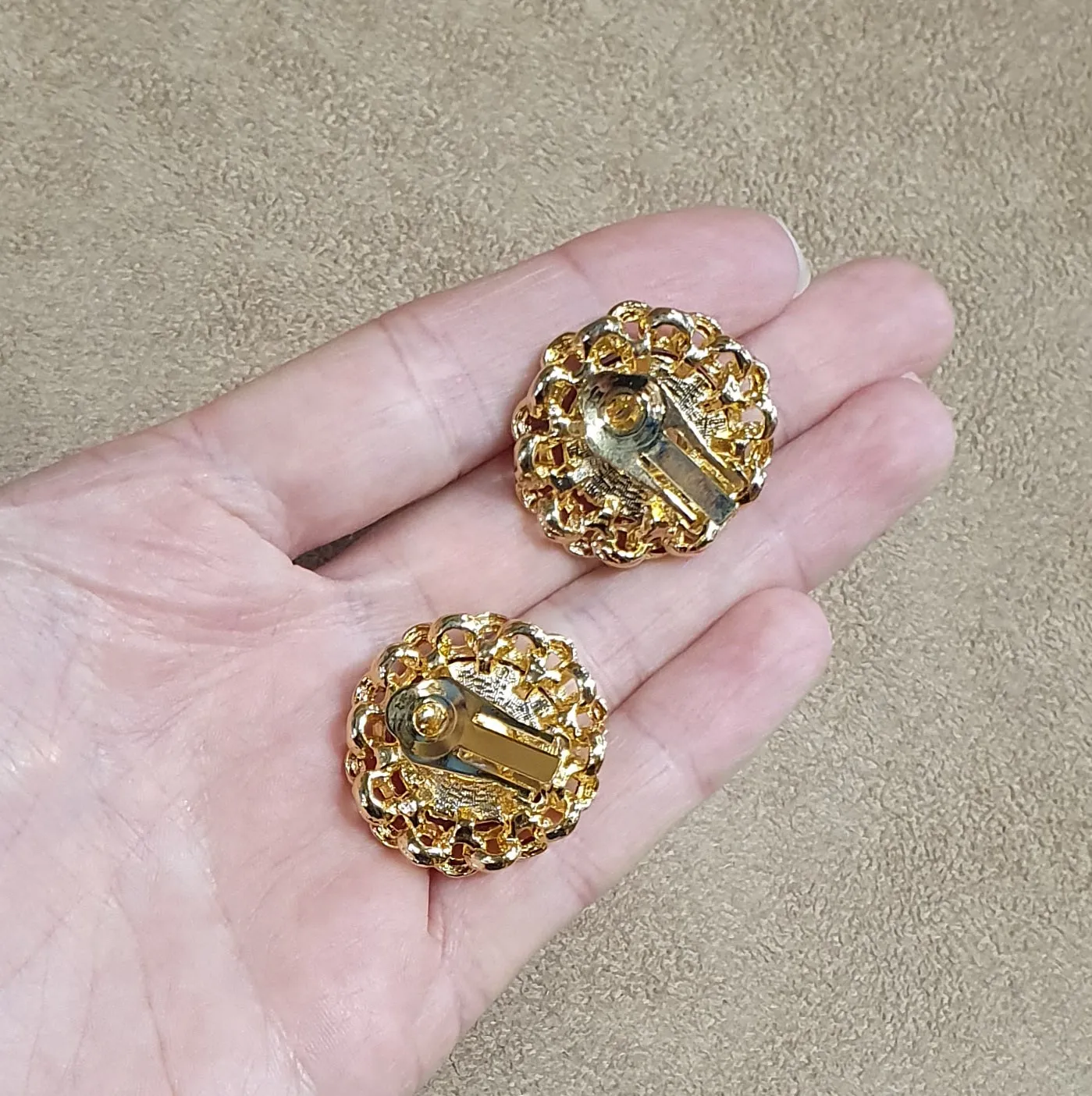 Red Glass Cabochon rope trim Clip on Vintage Earrings
