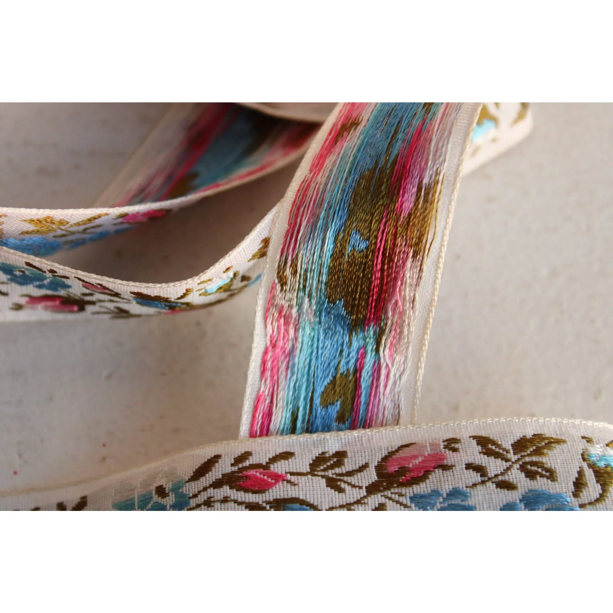 Vintage Jacquard Ribbon Trim, Pink Blue And White, 2.5 Yards, 1 Inch Wide
